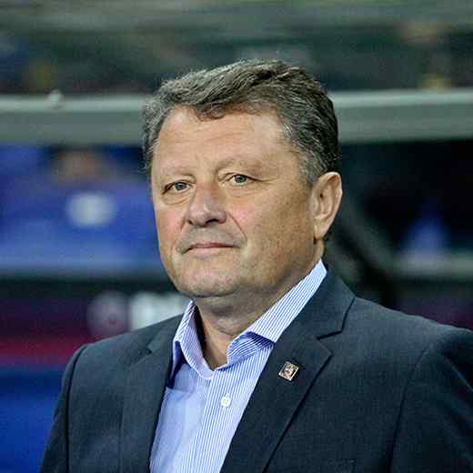 https://neasmyrnitrophy.gr/wp-content/uploads/2017/10/team_coach_03.jpg